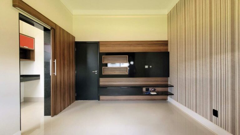 Casa em Condomínio à venda no Residencial e Empresarial Alphaville: