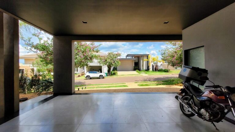 Casa em Condomínio à venda no Residencial e Empresarial Alphaville: