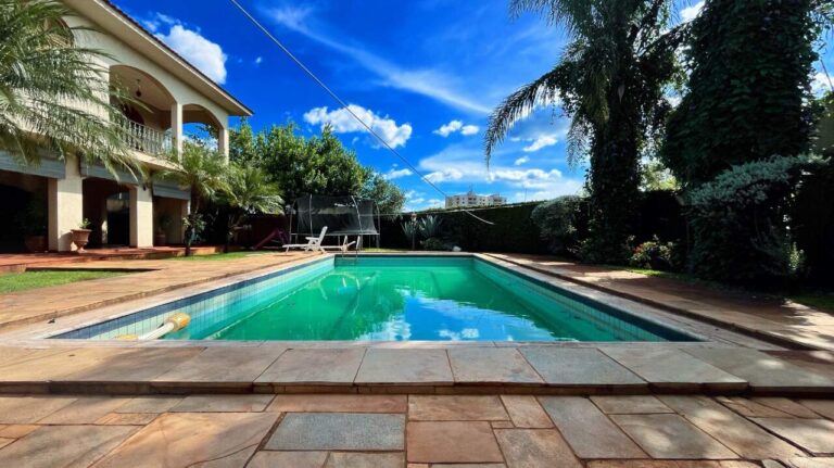 Casa para aluguel no Jardim Sumaré: piscina