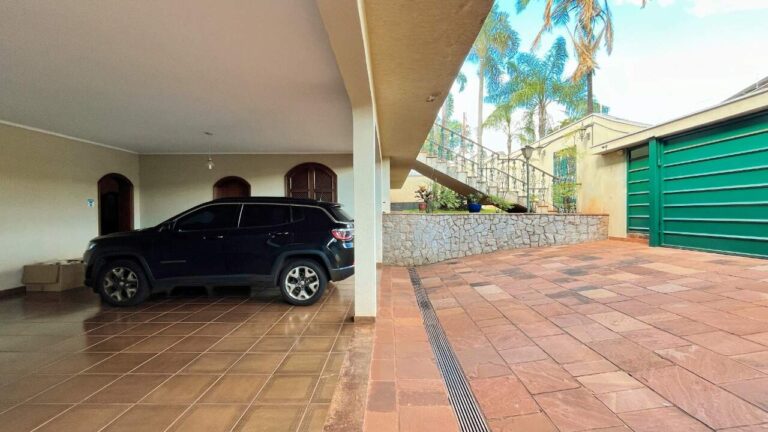 Casa para aluguel no Jardim Sumaré: garagem