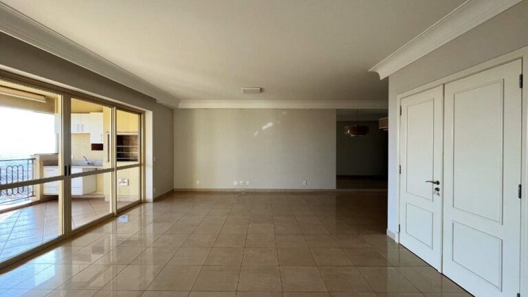 Apartamento à venda no Jardim Irajá: Living