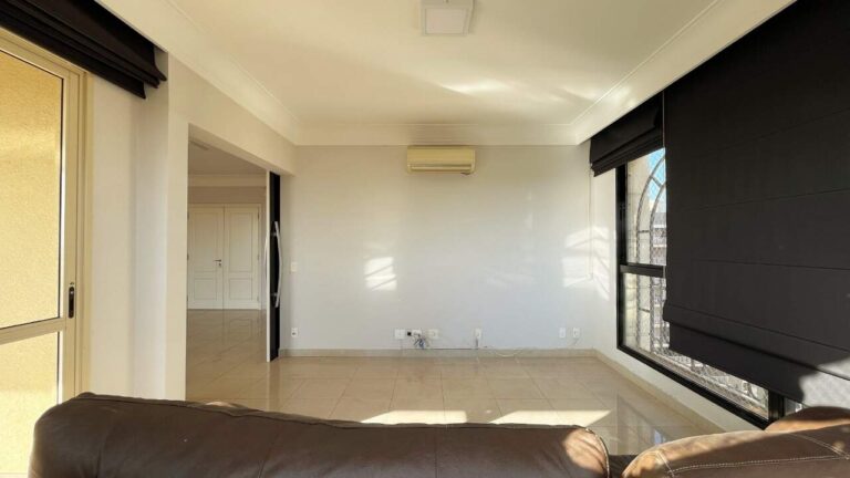 Apartamento à venda no Jardim Irajá: Sala de TV