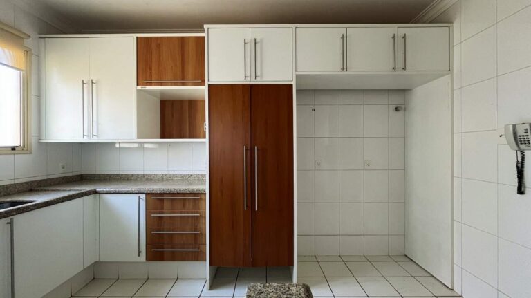Apartamento à venda no Jardim Irajá: Cozinha