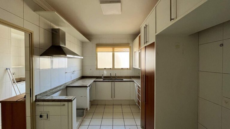 Apartamento à venda no Jardim Irajá: Cozinha