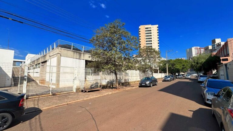 Prédio Comercial à venda no Nova Aliança: