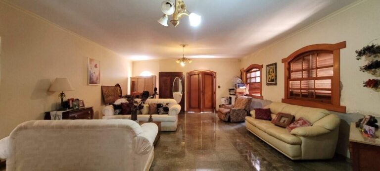Casa para aluguel no Alto da Boa Vista: Sala de estar