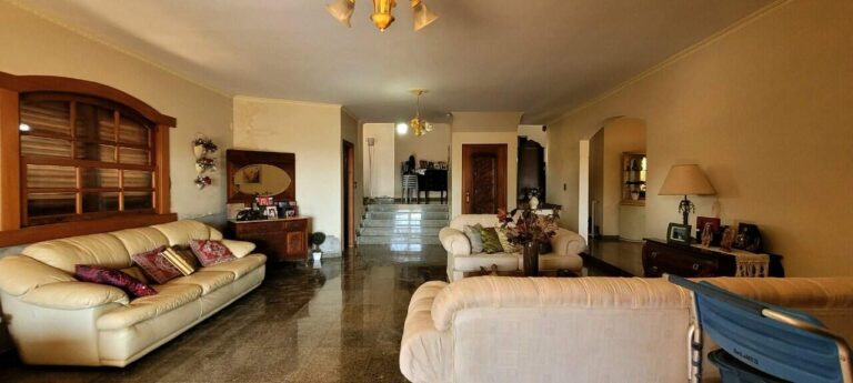 Casa para aluguel no Alto da Boa Vista: Sala de estar