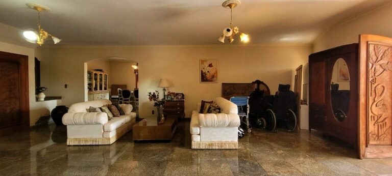Casa para aluguel no Alto da Boa Vista: Sala de estar