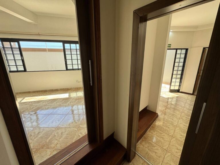 Casa Comercial para aluguel no Jardim São Luiz: