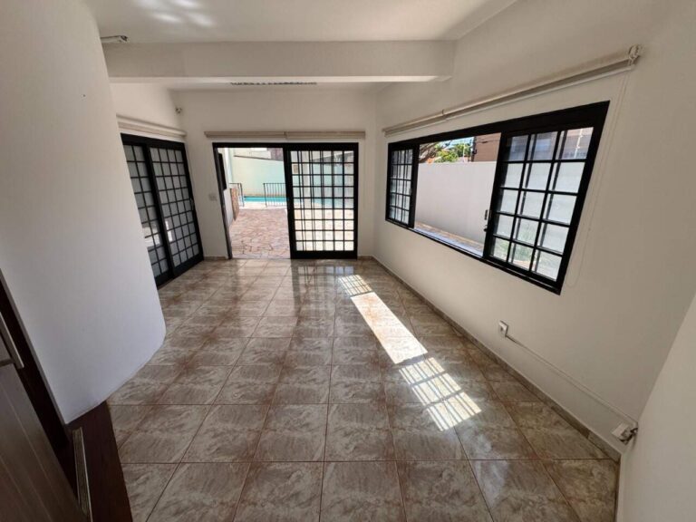 Casa Comercial para aluguel no Jardim São Luiz: