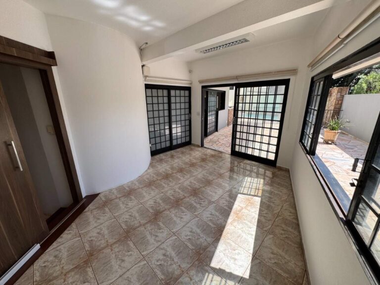 Casa Comercial para aluguel no Jardim São Luiz: