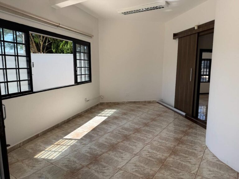 Casa Comercial para aluguel no Jardim São Luiz: