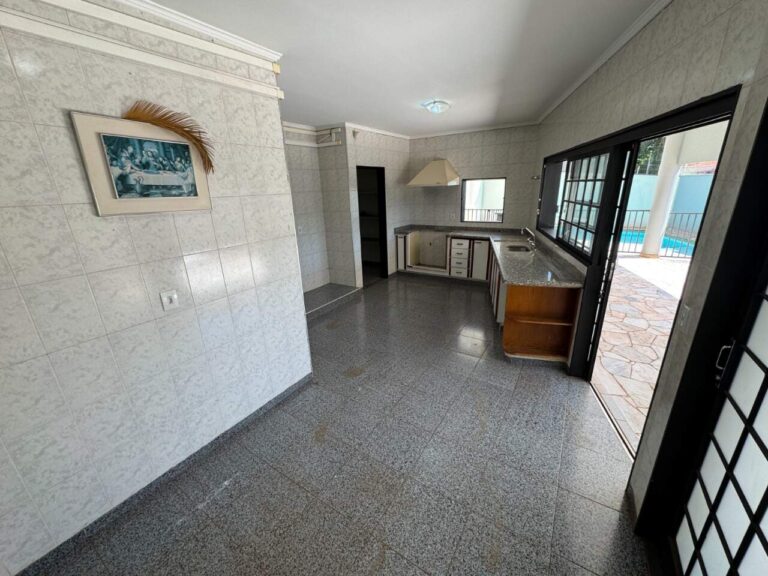 Casa Comercial para aluguel no Jardim São Luiz:
