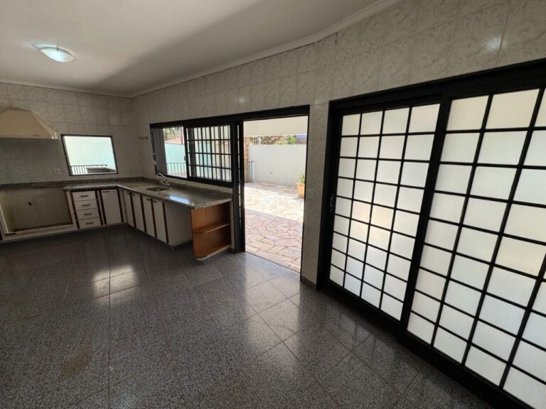 Casa Comercial para aluguel no Jardim São Luiz: