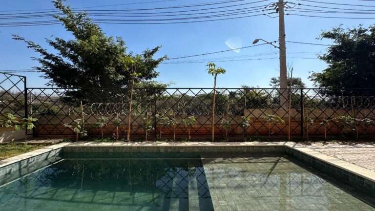 Casa em Condomínio à venda no Vila do Golfe: