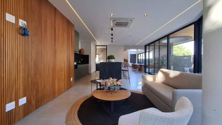 Casa em Condomínio à venda no Jardim Olhos D´Água I: