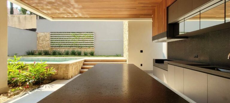 Casa em Condomínio à venda no Residencial e Empresarial Alphaville: varanda gourmet