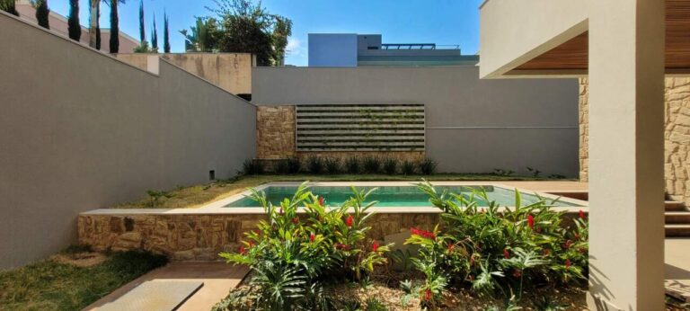 Casa em Condomínio à venda no Residencial e Empresarial Alphaville: piscina