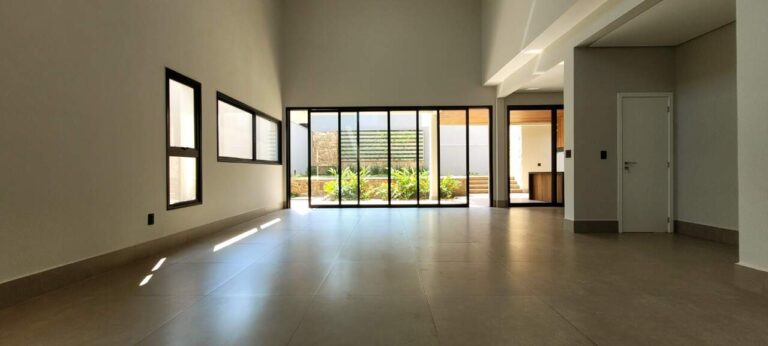 Casa em Condomínio à venda no Residencial e Empresarial Alphaville: living