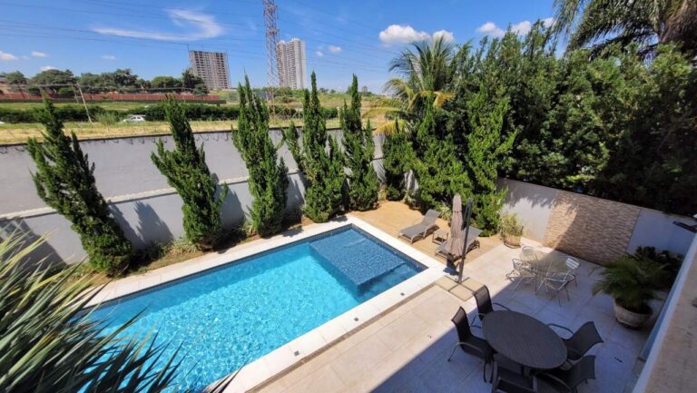 Casa em Condomínio à venda no Jardim Botânico: