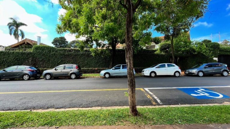 Casa para aluguel no Jardim Sumaré: fachada