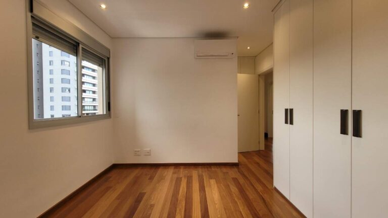 Apartamento à venda no Vila do Golfe: Su te 4