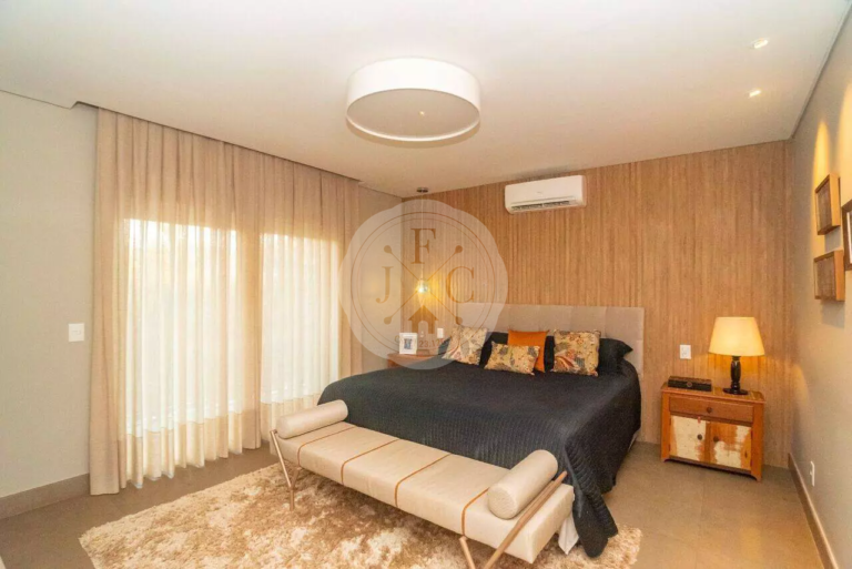 Casa em Condomínio à venda no Residencial e Empresarial Alphaville: