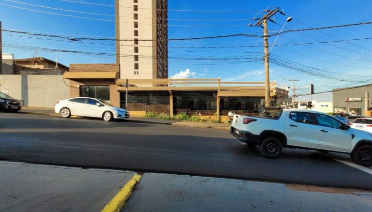 Prédio Comercial para aluguel no Alto da Boa Vista: