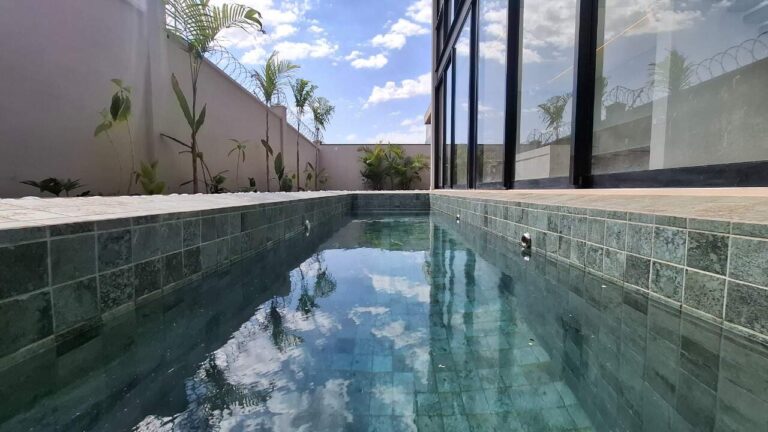 Casa em Condomínio à venda no Residencial e Empresarial Alphaville:
