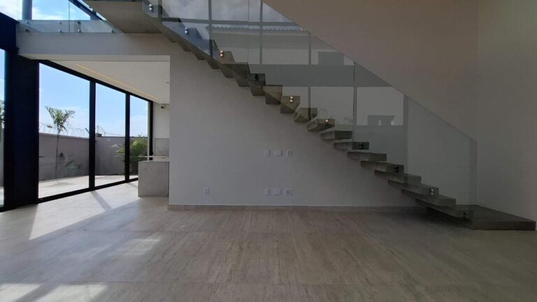 Casa em Condomínio à venda no Residencial e Empresarial Alphaville: