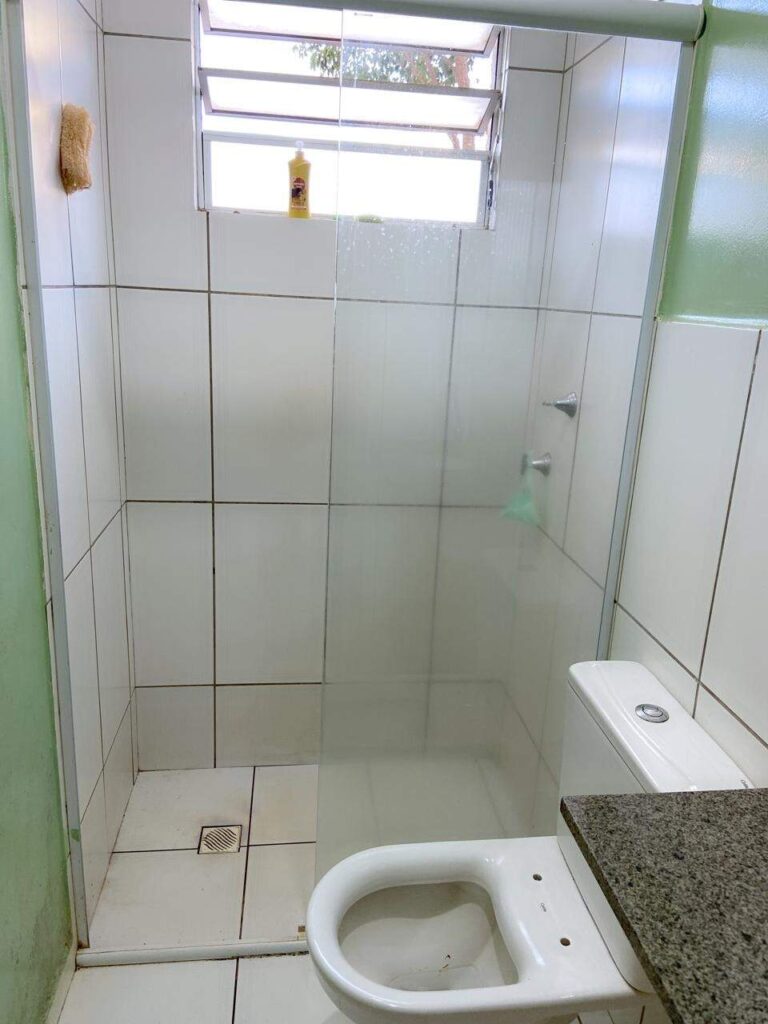 Apartamento para aluguel no Santa Cruz do José Jacques: Banheiro social