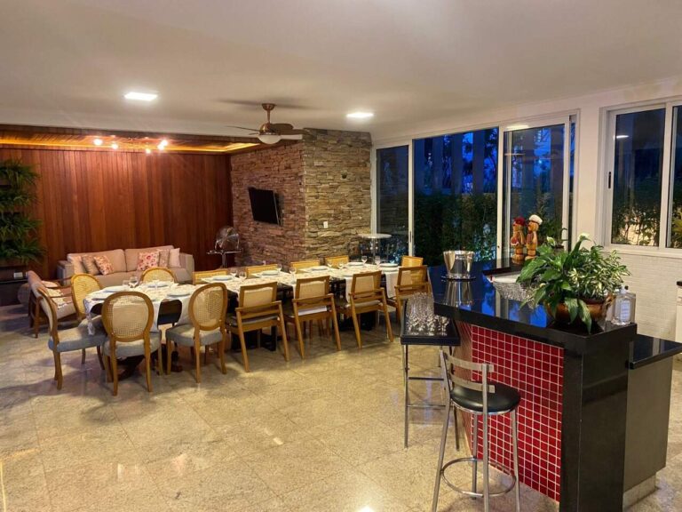 Casa em Condomínio à venda no Jardim Botânico: