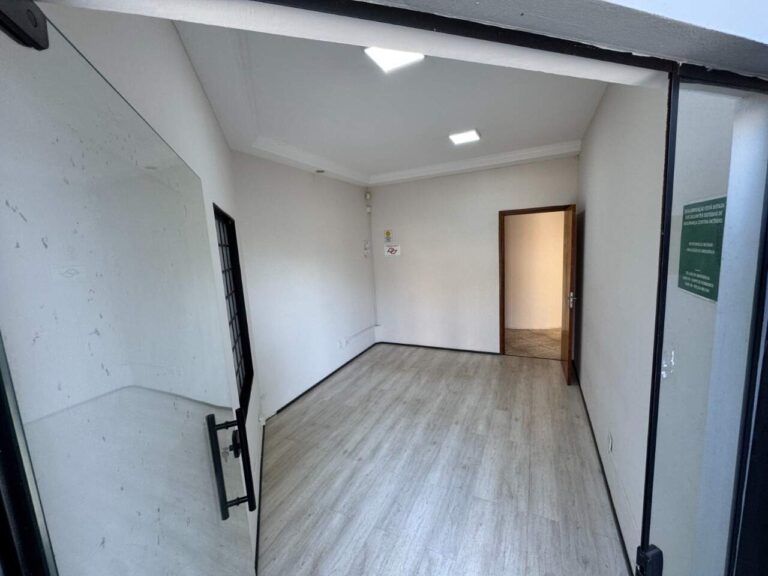 Casa Comercial para aluguel no Jardim São Luiz:
