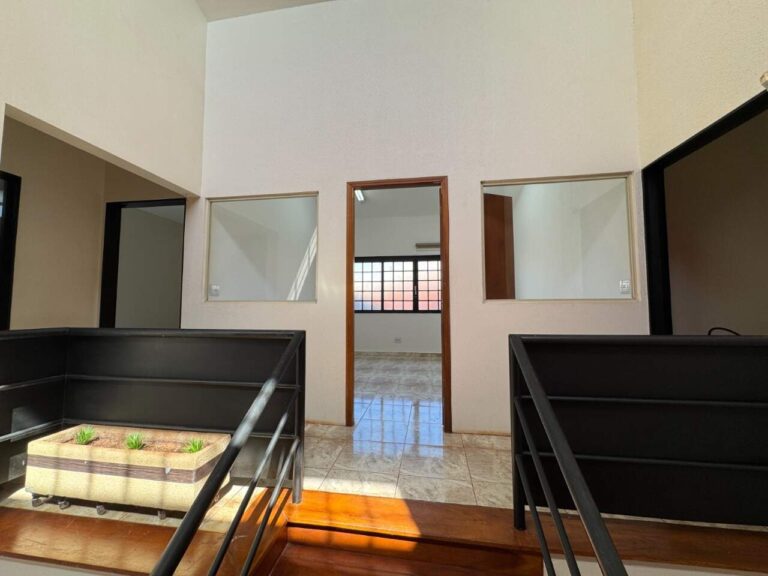 Casa Comercial para aluguel no Jardim São Luiz: