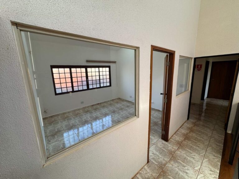 Casa Comercial para aluguel no Jardim São Luiz:
