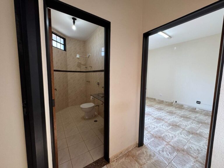 Casa Comercial para aluguel no Jardim São Luiz: