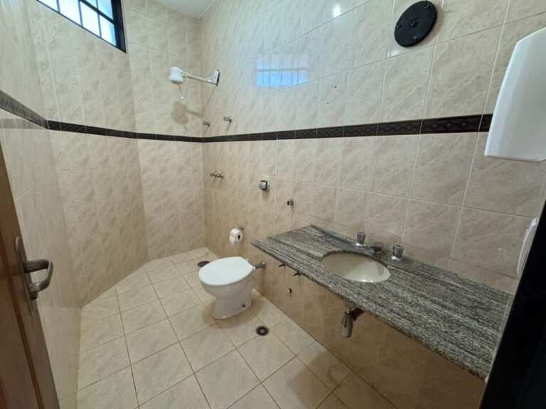 Casa Comercial para aluguel no Jardim São Luiz: