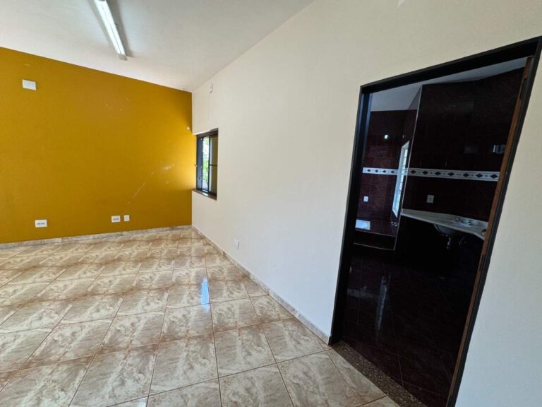 Casa Comercial para aluguel no Jardim São Luiz: