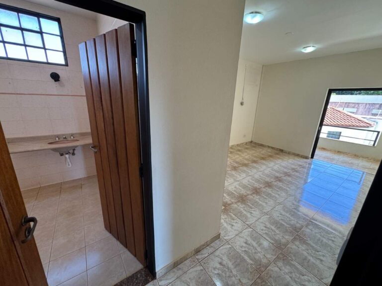 Casa Comercial para aluguel no Jardim São Luiz: