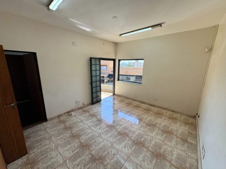 Casa Comercial para aluguel no Jardim São Luiz: