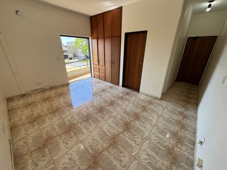 Casa Comercial para aluguel no Jardim São Luiz: