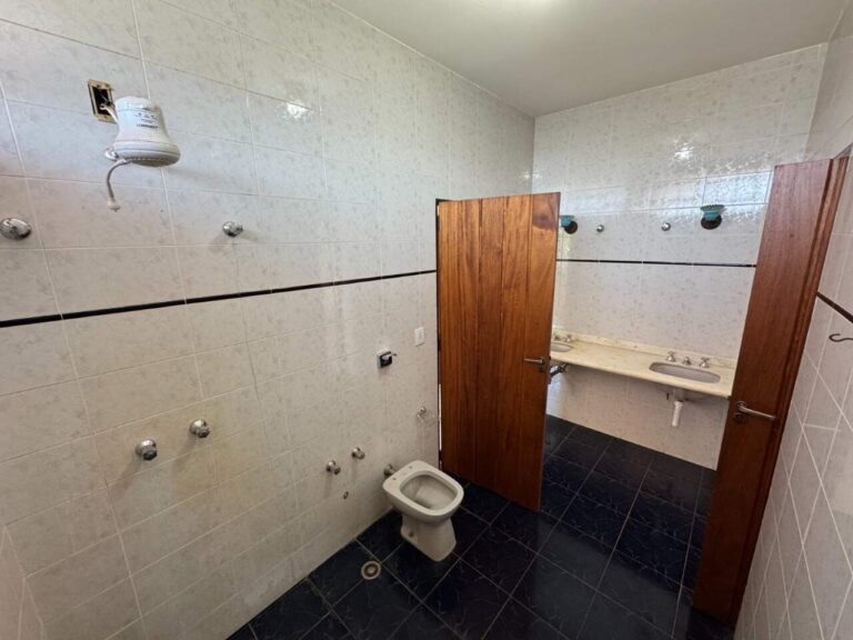 Casa Comercial para aluguel no Jardim São Luiz: