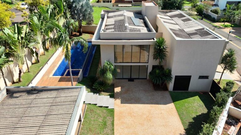 Casa em Condomínio para aluguel no Jardim Botânico: