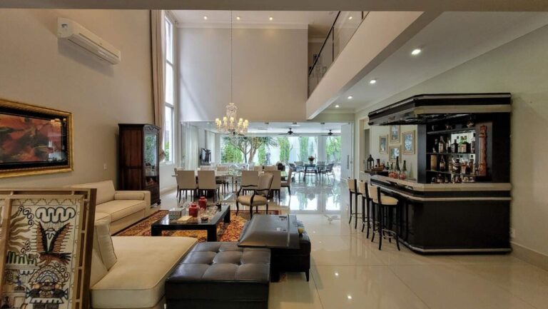 Casa em Condomínio à venda no Jardim Botânico:
