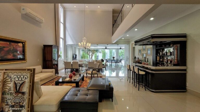 Casa em Condomínio para aluguel no Jardim Botânico: