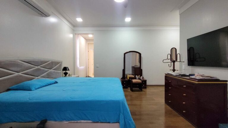 Casa em Condomínio à venda no Jardim Botânico: