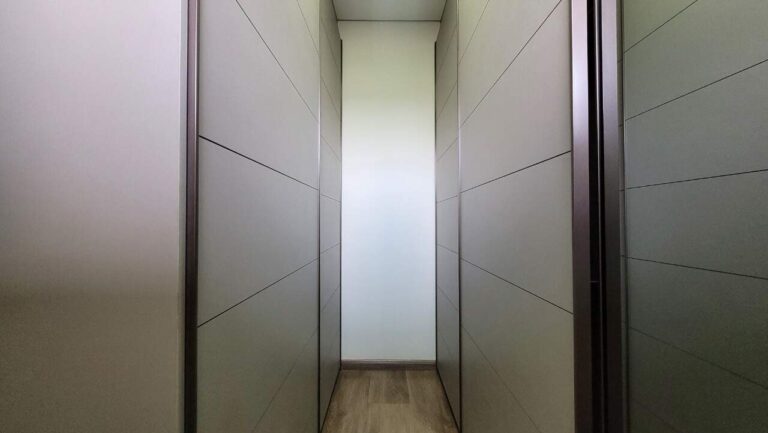 Casa em Condomínio à venda no Jardim Botânico: Closet Inverno