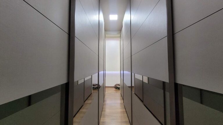 Casa em Condomínio à venda no Jardim Botânico: Closet Ver o