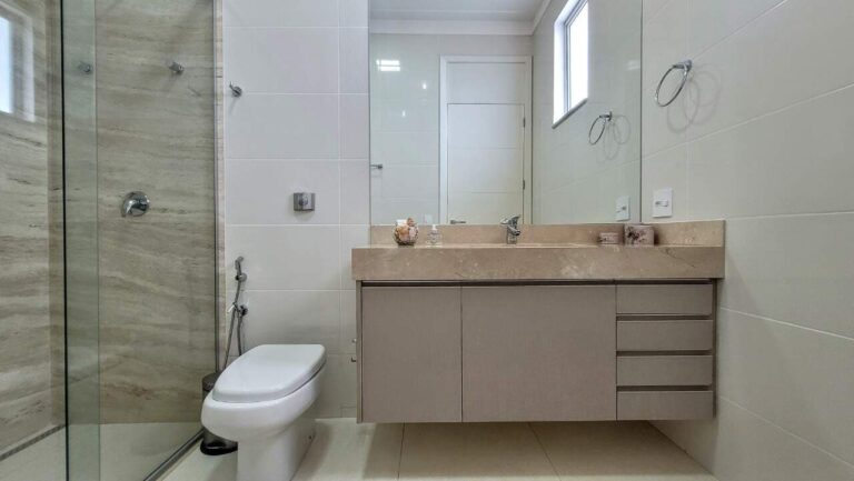 Casa em Condomínio à venda no Jardim Botânico: