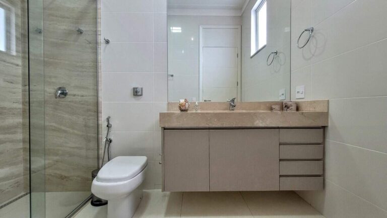 Casa em Condomínio para aluguel no Jardim Botânico: